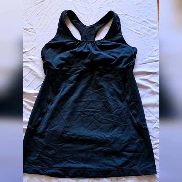 Lululemon tank - Picture 1 of 2